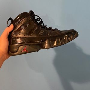 Jordan 9 bred toe